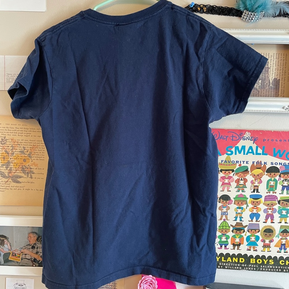 SOLD❤️ Gilmore Girls Luke’s Diner shirt - Picture 4 of 6